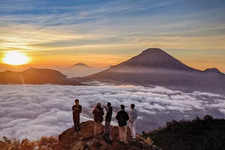 Bupati Wonosobo Usulkan Pengembangan Sektor Wisata Dieng Kepada Gubernur Jateng