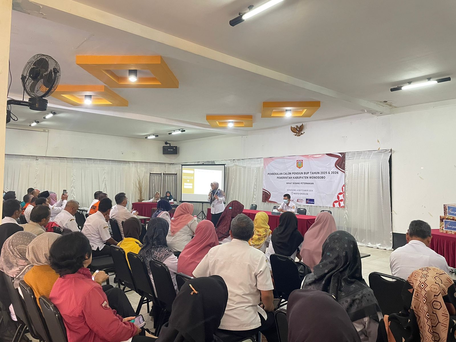 LEBIH DARI 30 PERSEN CALON PENSIUNAN WONOSOBO MINAT BUKA WARUNG KELONTONG