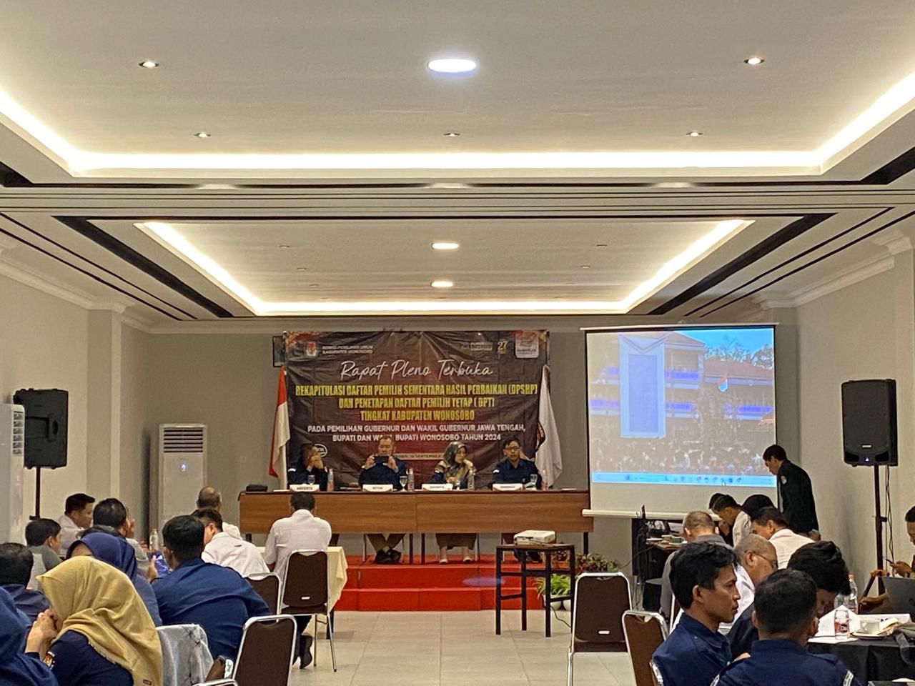 KPU RESMI TETAPKAN JUMLAH DPT SEBANYAK 698.869 PEMILIH DALAM PILKADA 2024