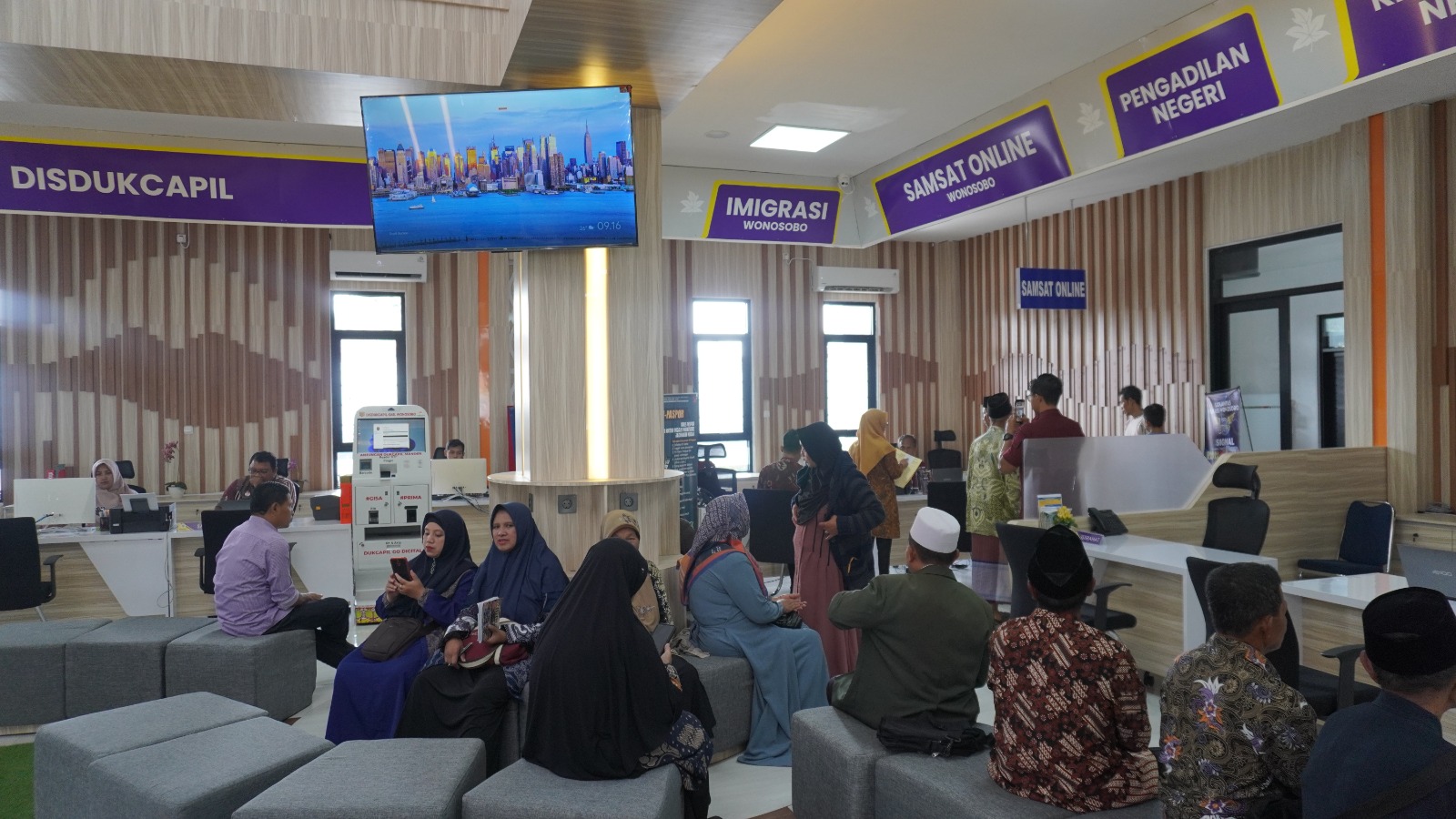 Layanan Eazy Passport Mudahkan Calon Jemaah Haji Kabupaten Wonosobo 2024*_