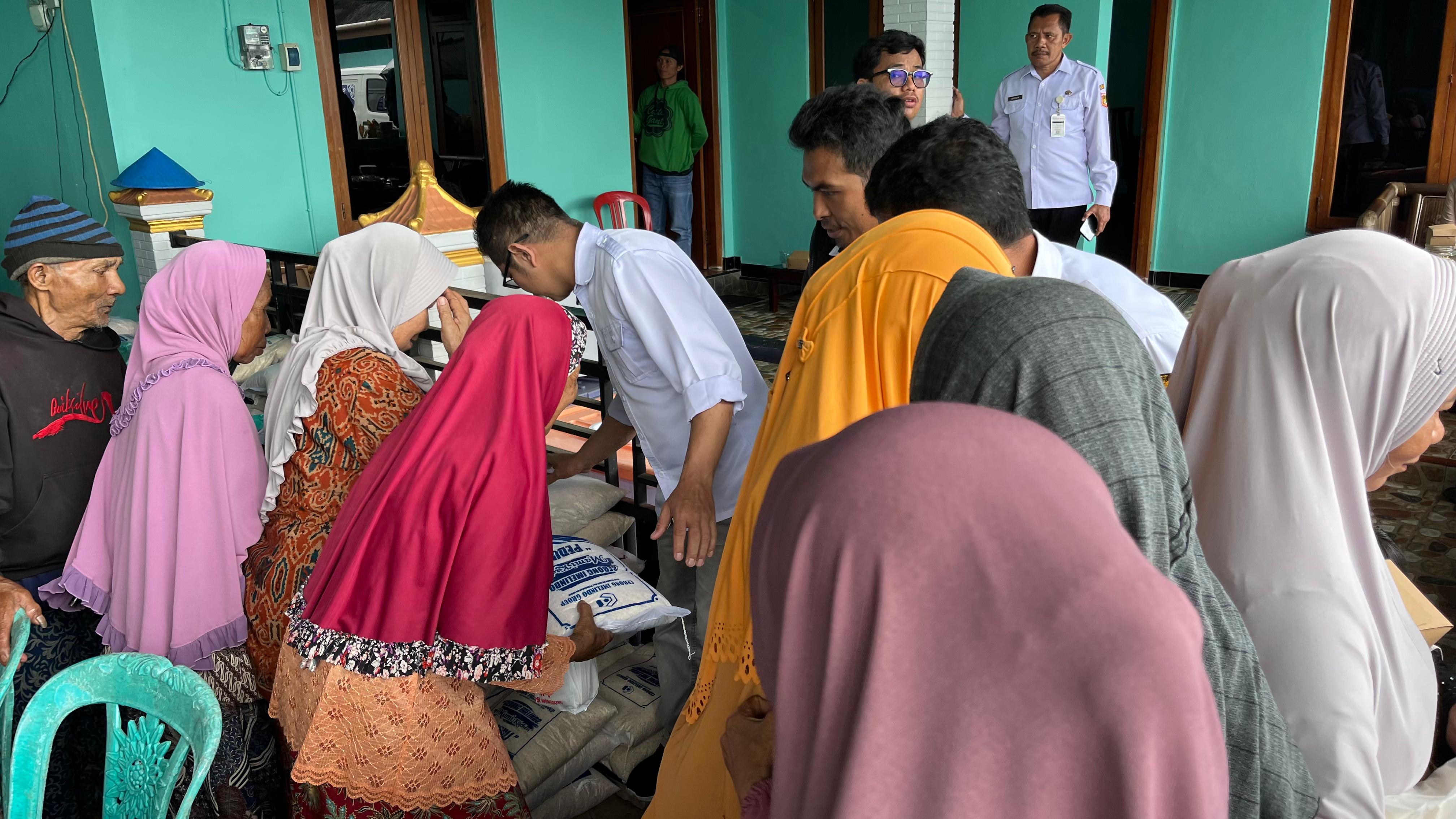 Baksos HPN 2026 di Wonosobo Salurkan 1 Ton Beras untuk Warga Desa Binangun