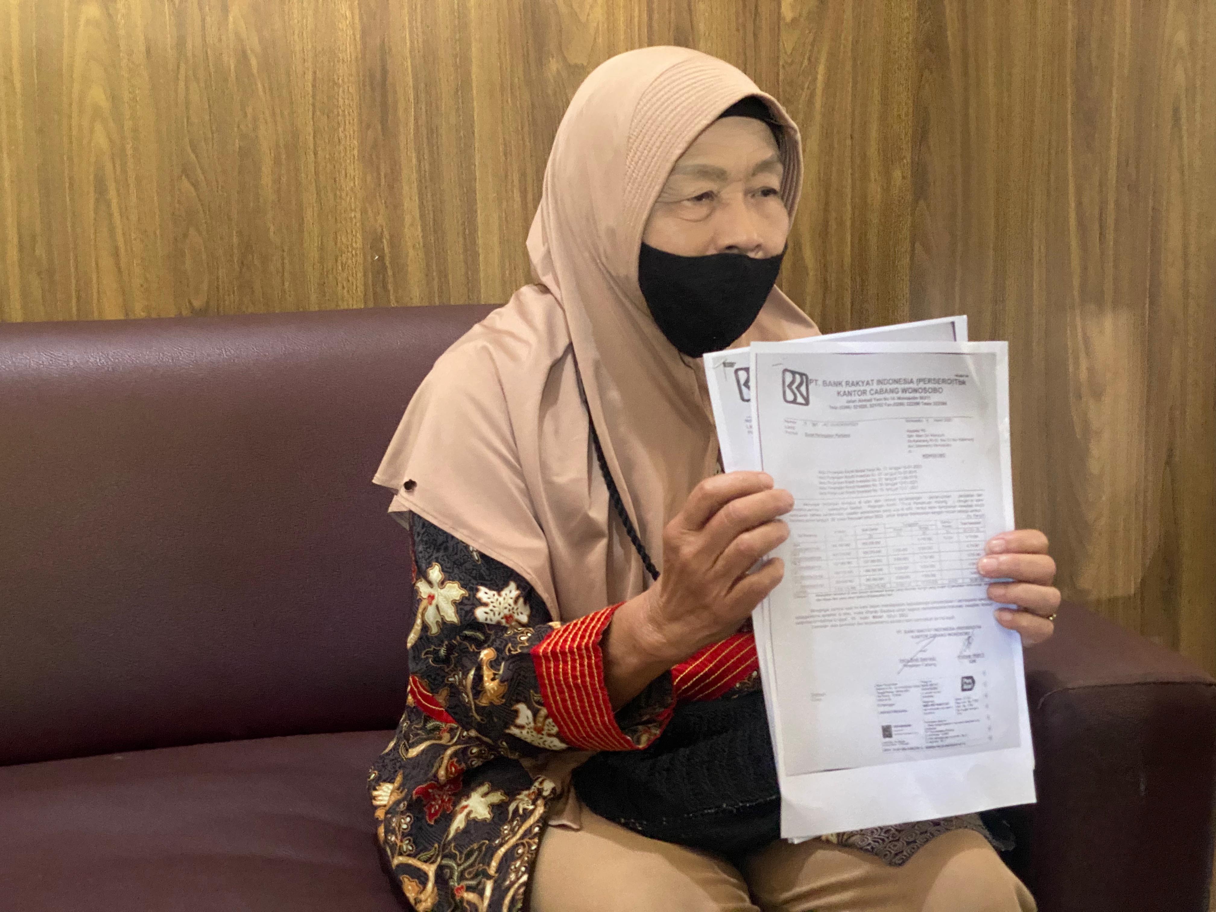 Nenek di Wonosobo Tiba-tiba Ditagih Utang Bank Miliaran Rupiah, Terancam Kehilangan Rumah