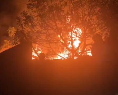 Pabrik Longcore di Leksono Ludes Terbakar Api