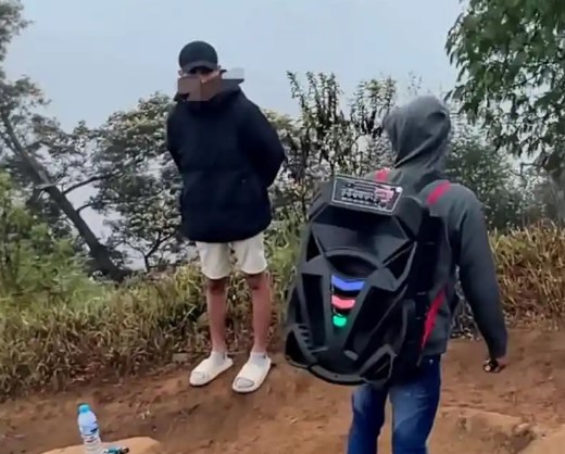 Viral Wisatawan Karaoke di Sikunir, Disparbud Atur Larangan Bawa Speaker ke Puncak