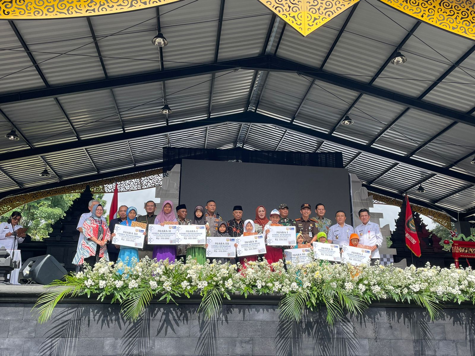 TAMAN REKREASI KALIANGET DIRESMIKAN