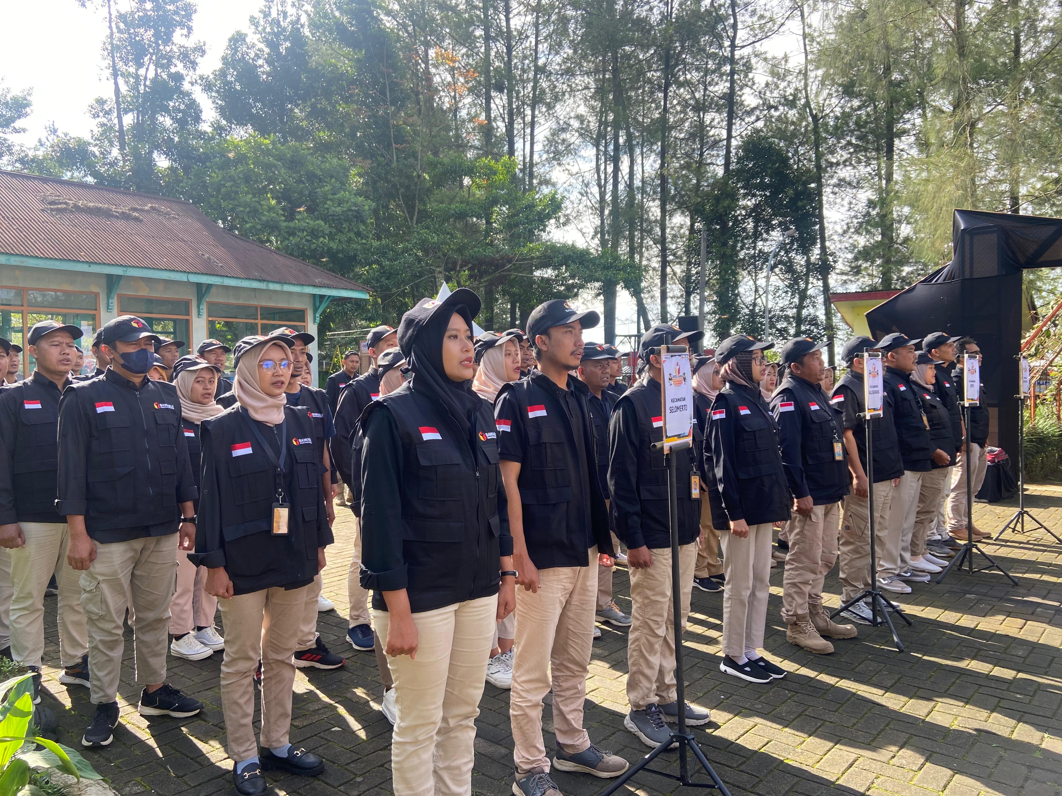 SIAP WUJUDKAN PEMILU DAMAI DAN BERINTEGRITAS, 360 PENGAWAS PEMILU IKUTI APEL SIAGA