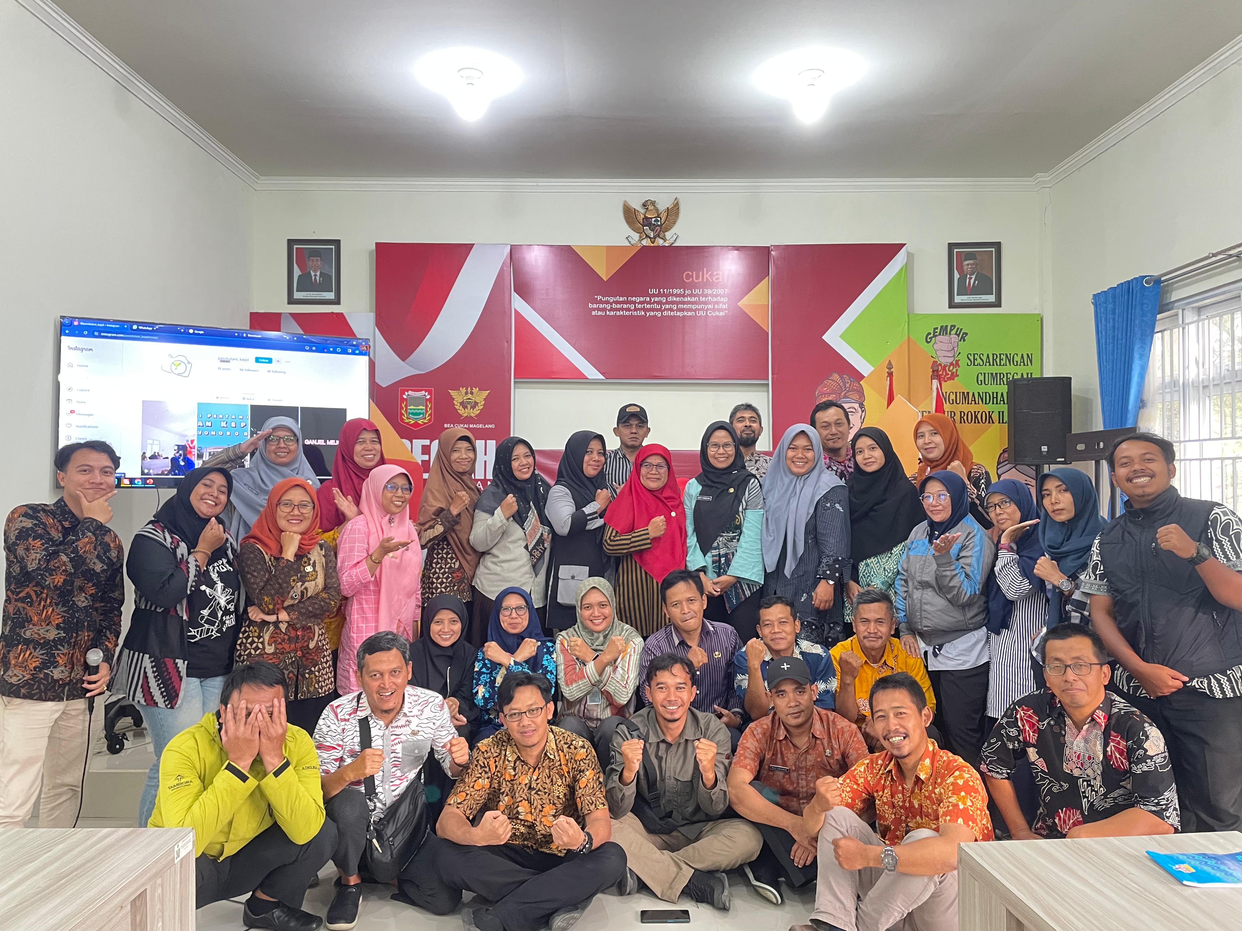 RADIO PESONA WADAHI BADAN PENYULUH PERTANIAN UNTUK BELAJAR SOAL MEDIA SOSIAL