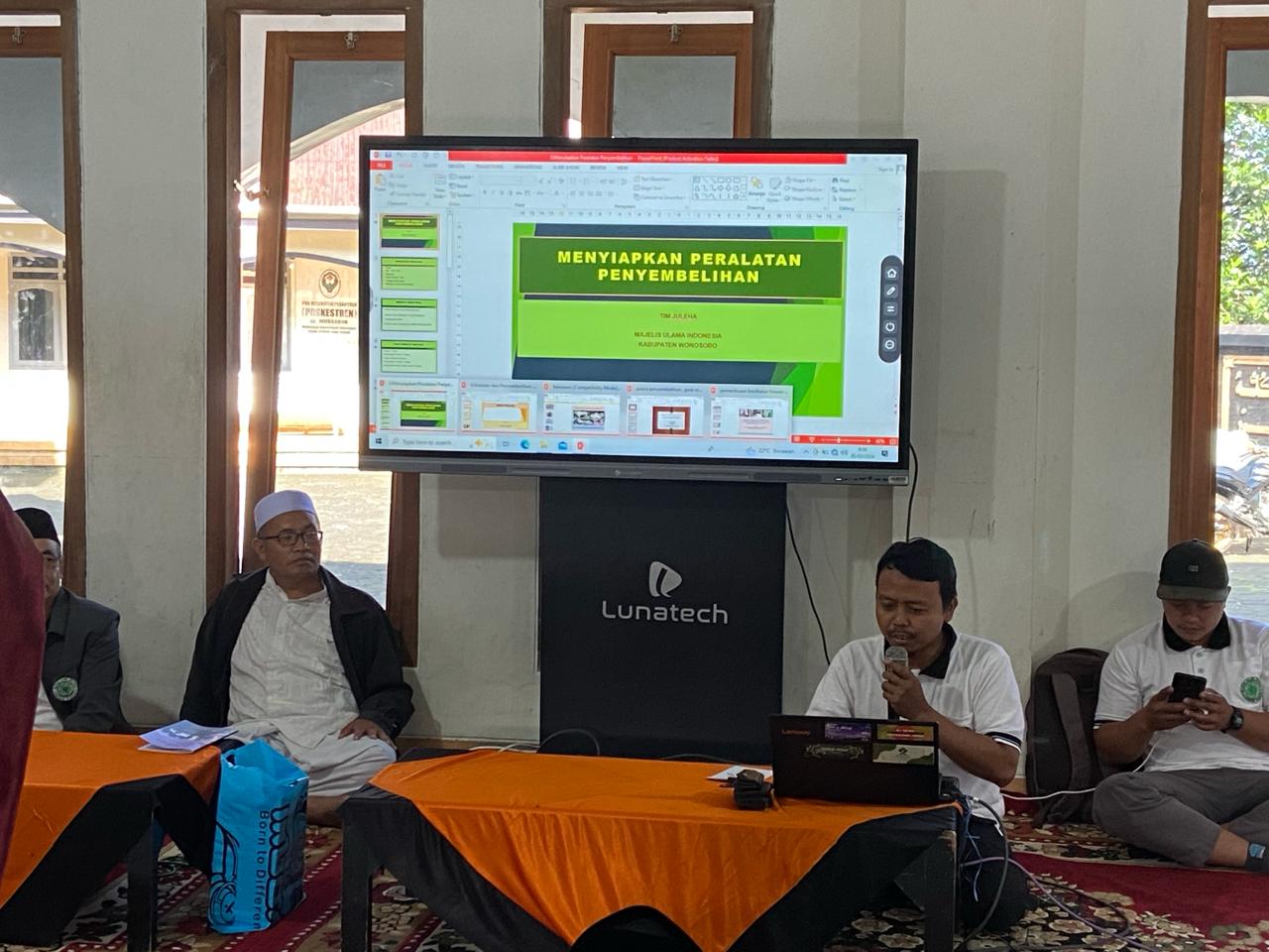 TINGKATKAN KETERAMPILAN, 89 MAHASANTRI MA’HAD ALY AL MUBAROK IKUTI PELATIHAN JURU SEMBELIH HALAL