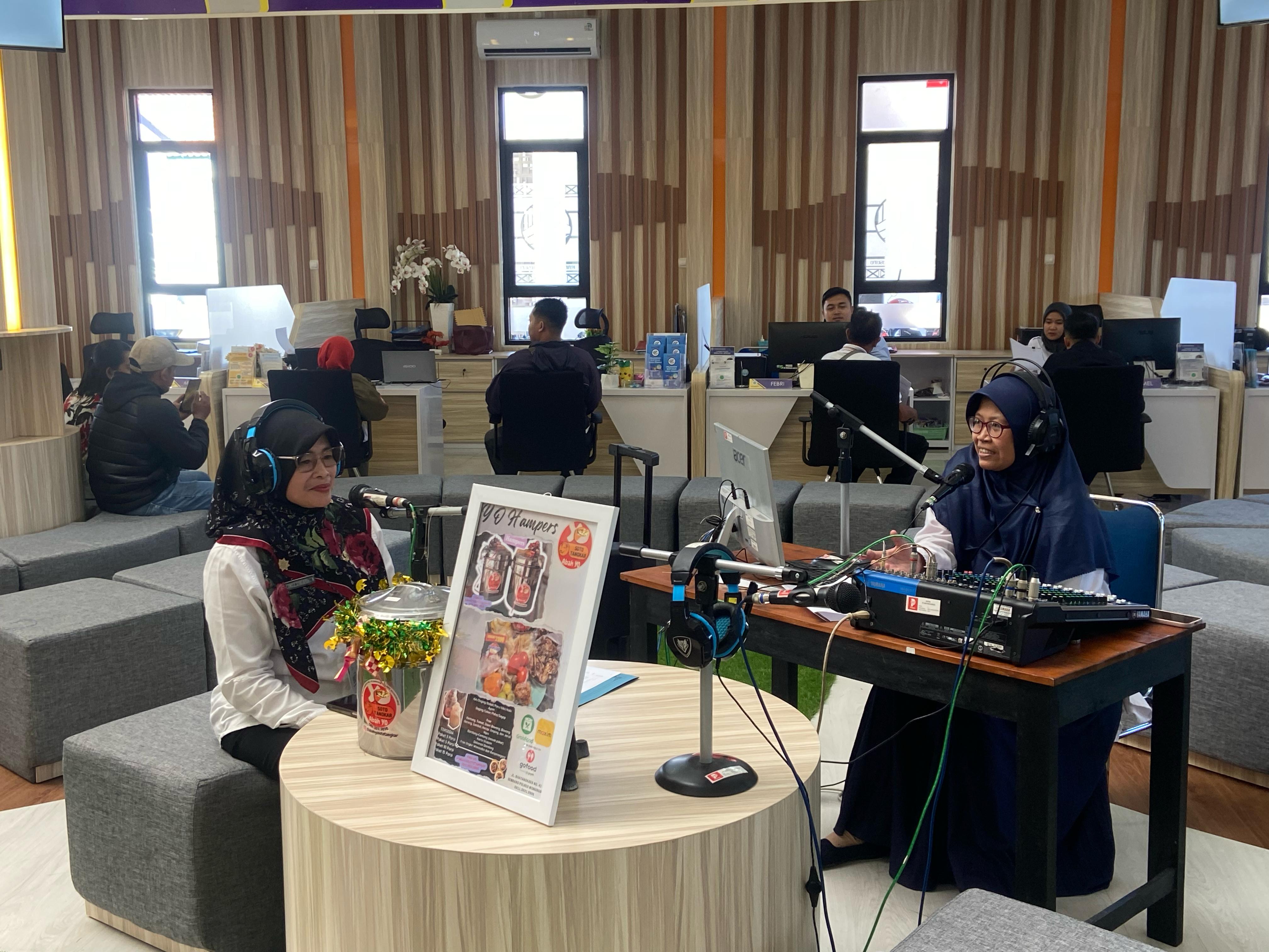 PERLUAS JANGKAUAN PENDENGAR, RADIO PESONA GELAR SIARAN LANGSUNG DARI MPP SABHA MANDALA GRHA