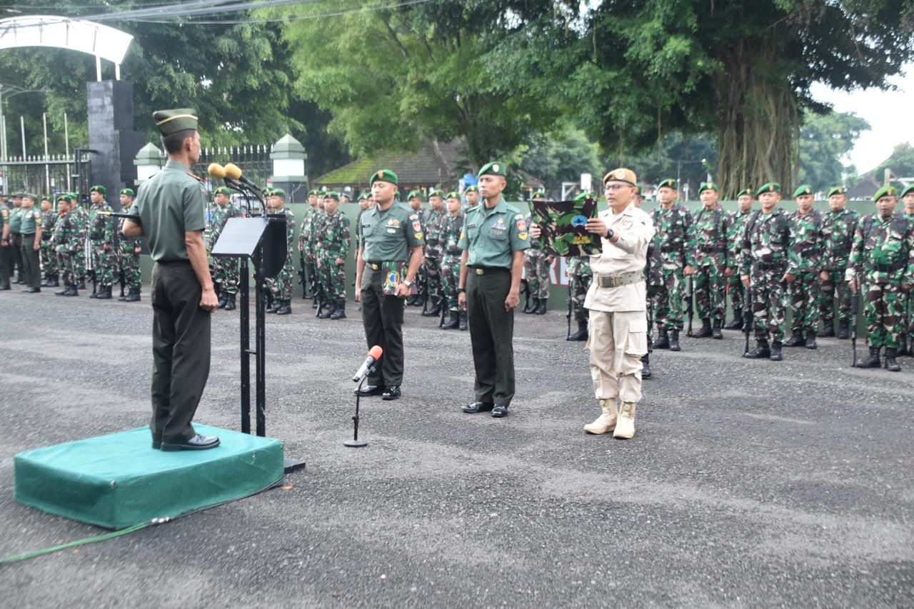 IDUL FITRI JADI MOMEN PERKUAT PERSAUDARAAN BAGI KELUARGA BESAR KODIM 07/07 WONOSOBO