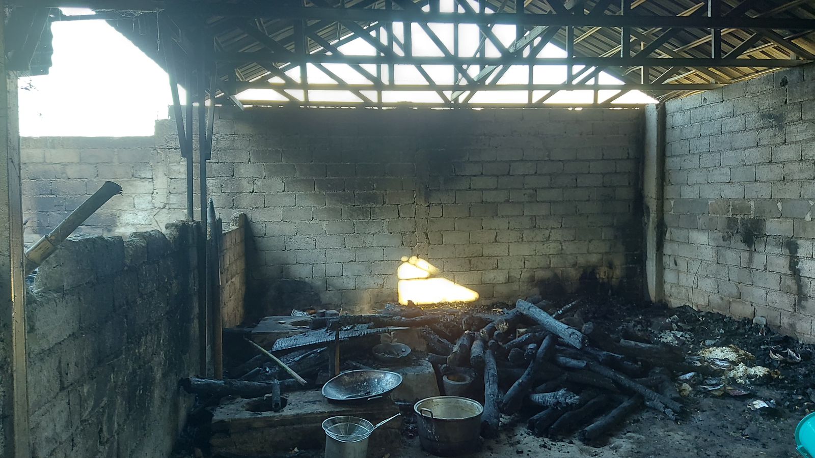 DAPUR PONPES MMQ MUNGGANG KALIBEBER HANGUS TERBAKAR