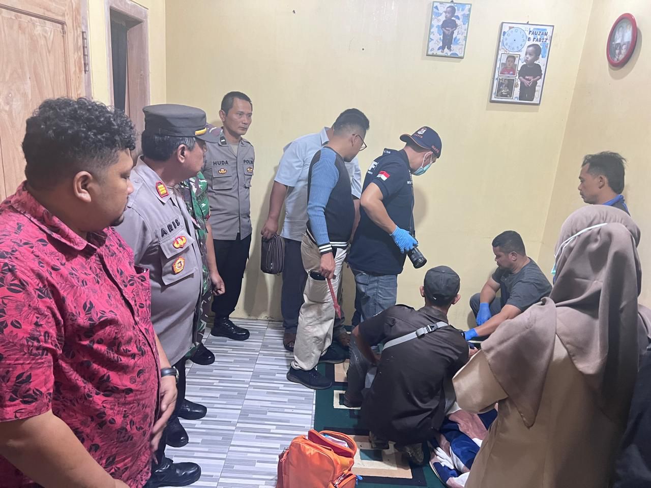 TRAGIS, SEORANG WARGA DITEMUKAN TEWAS GANTUNG DIRI DI KALIKAJAR