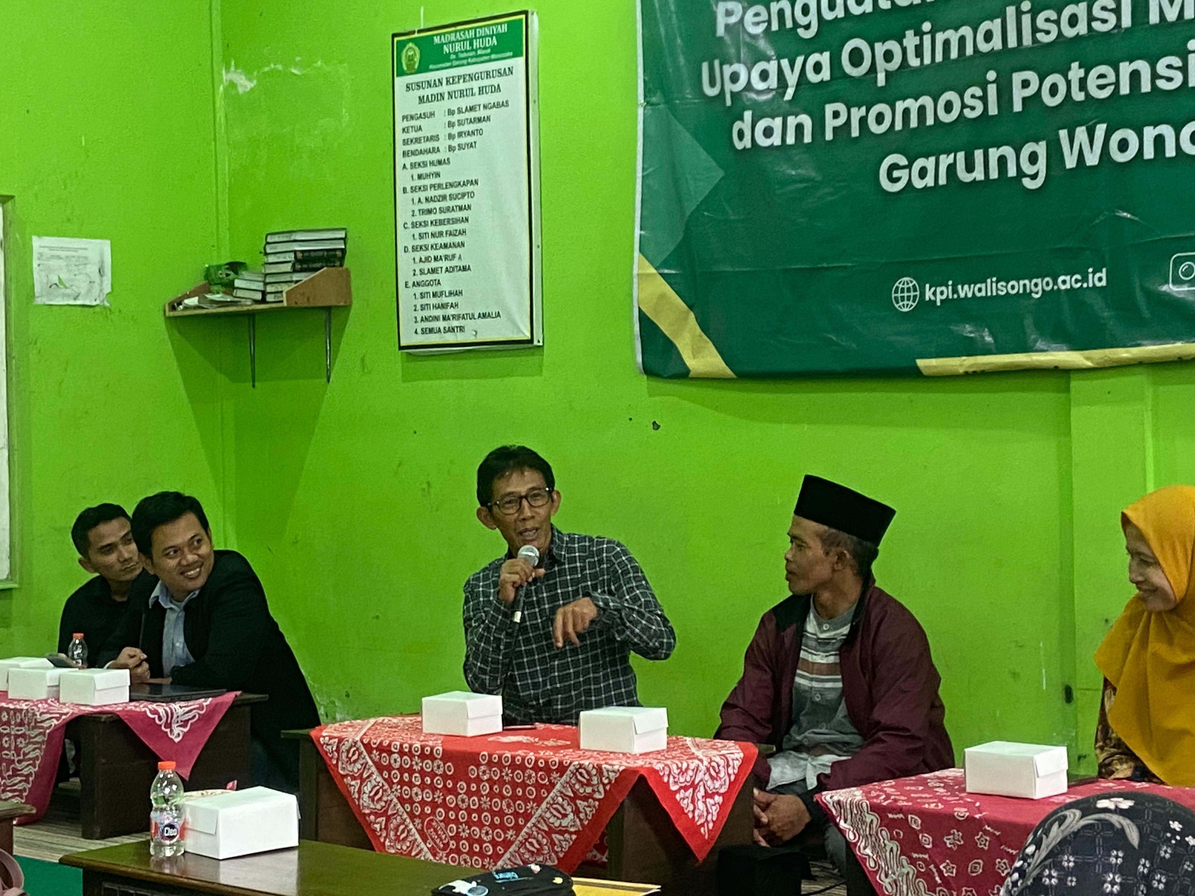 UNGKAP PENTINGNYA KETERBUKAAN INFORMASI DAN PEMANFAATAN MEDIA DIGITAL, UIN WALISONGO SEMARANG GELAR FGD