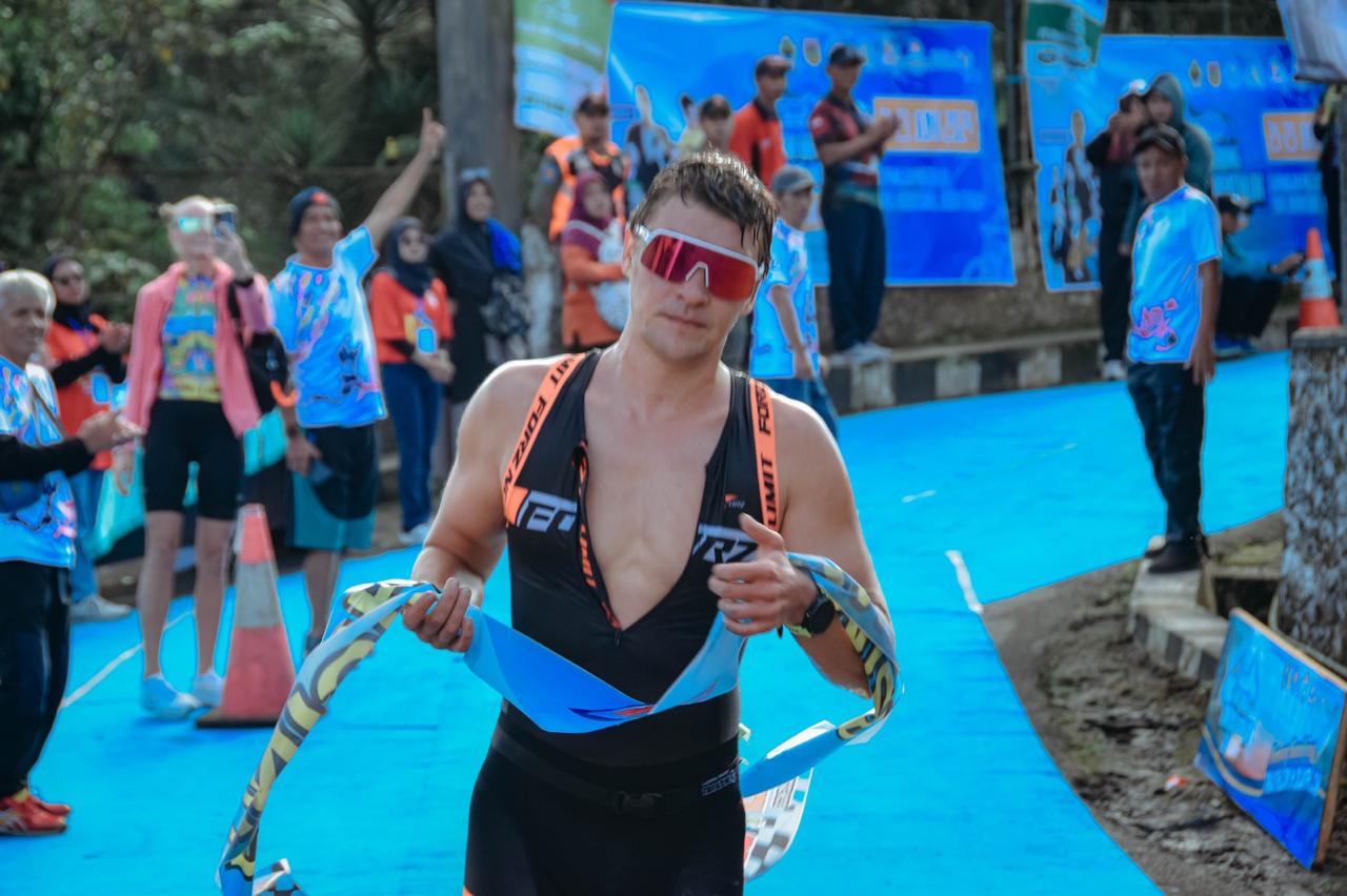 SEBANYAK 225 ATLET SEMARAKKAN SINDORO-SUMBING TRIATHLON-DUATHLON 2024