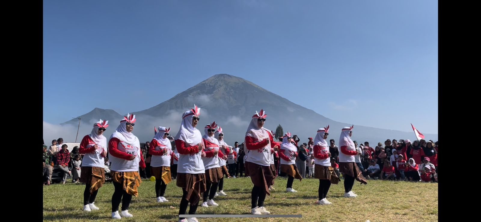 NTIP KEMERIAHAN PERINGATAN HUT KE-79 RI DI DESA LERENG GUNUNG SUMBING