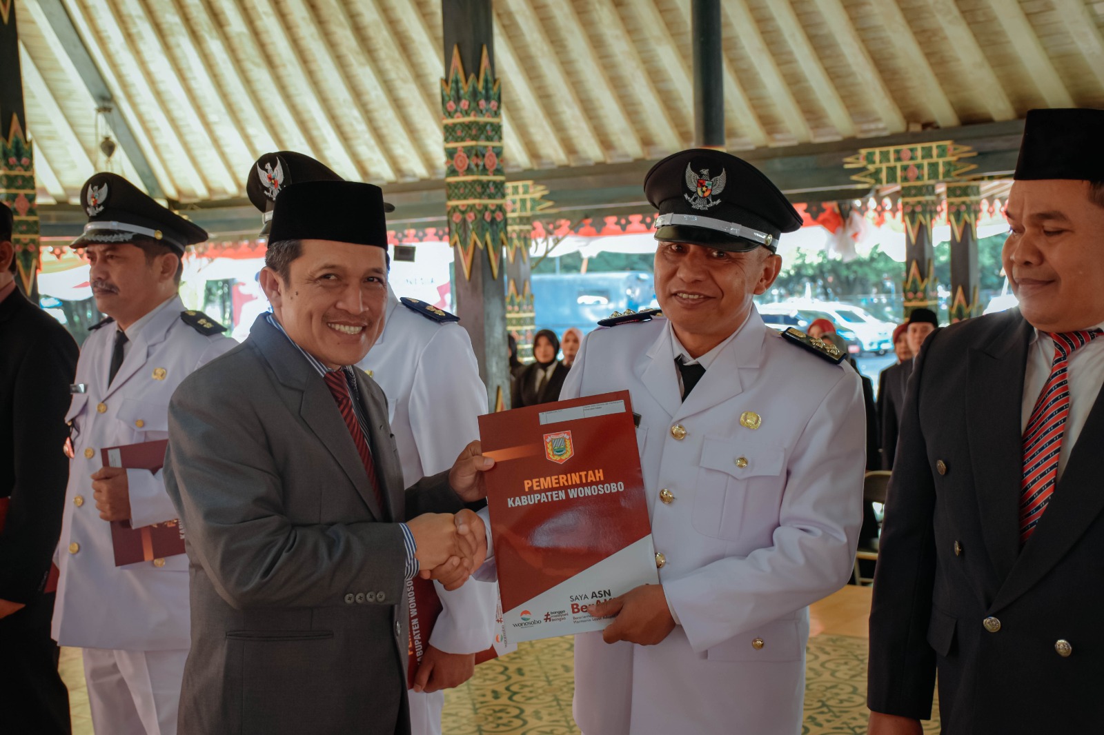 LANTIK PEJABAT MANAJERIAL DAN KEPALA SEKOLAH, KOMITMEN WUJUDKAN TATA KELOLA PEMERINTAHAN BAIK DAN BERSIH