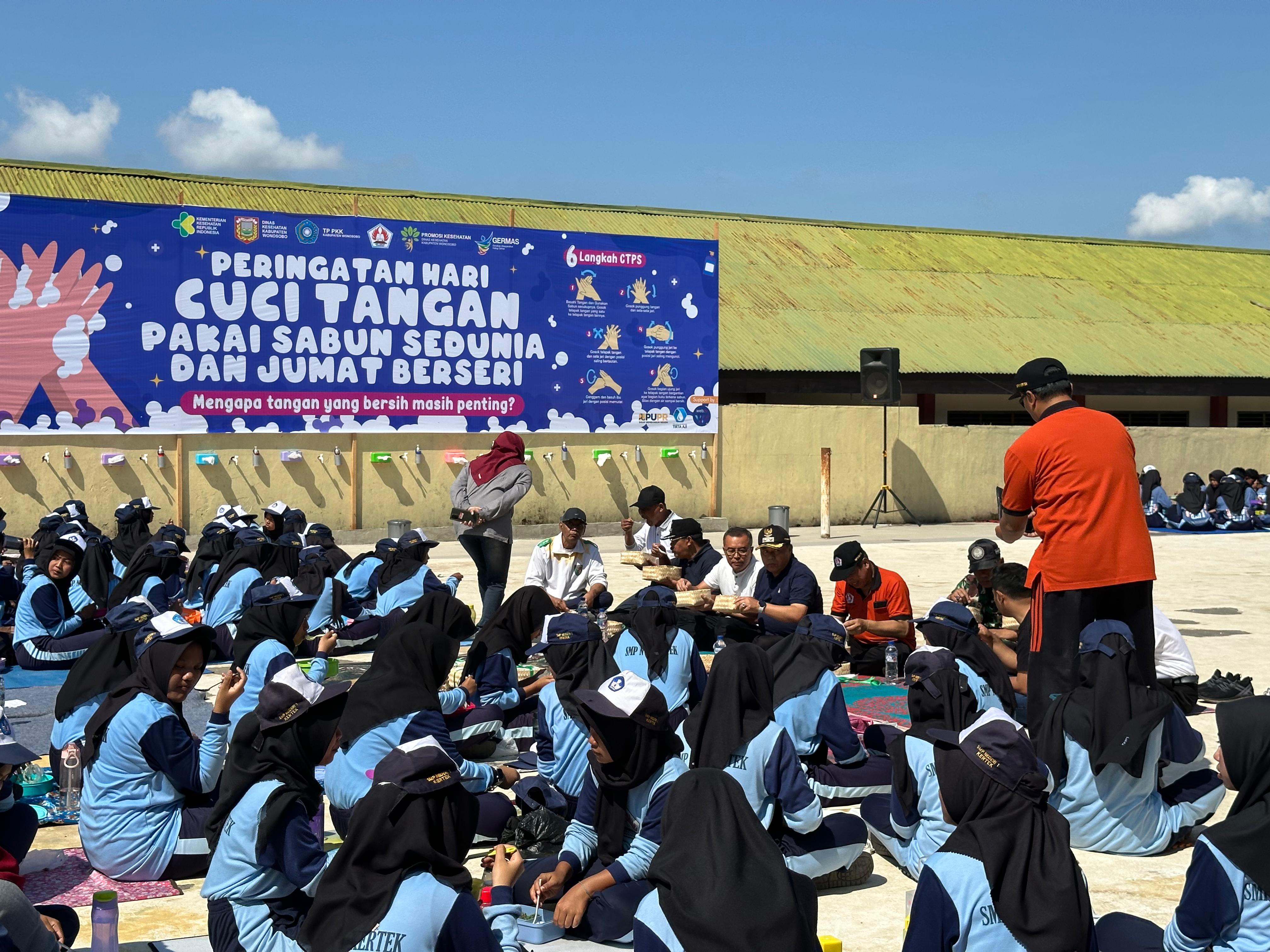 PERINGATI HCTS, PLT BUPATI WONOSOBO AJAK MASYARAKAT TERAPKAN GAYA HIDUP SEHAT