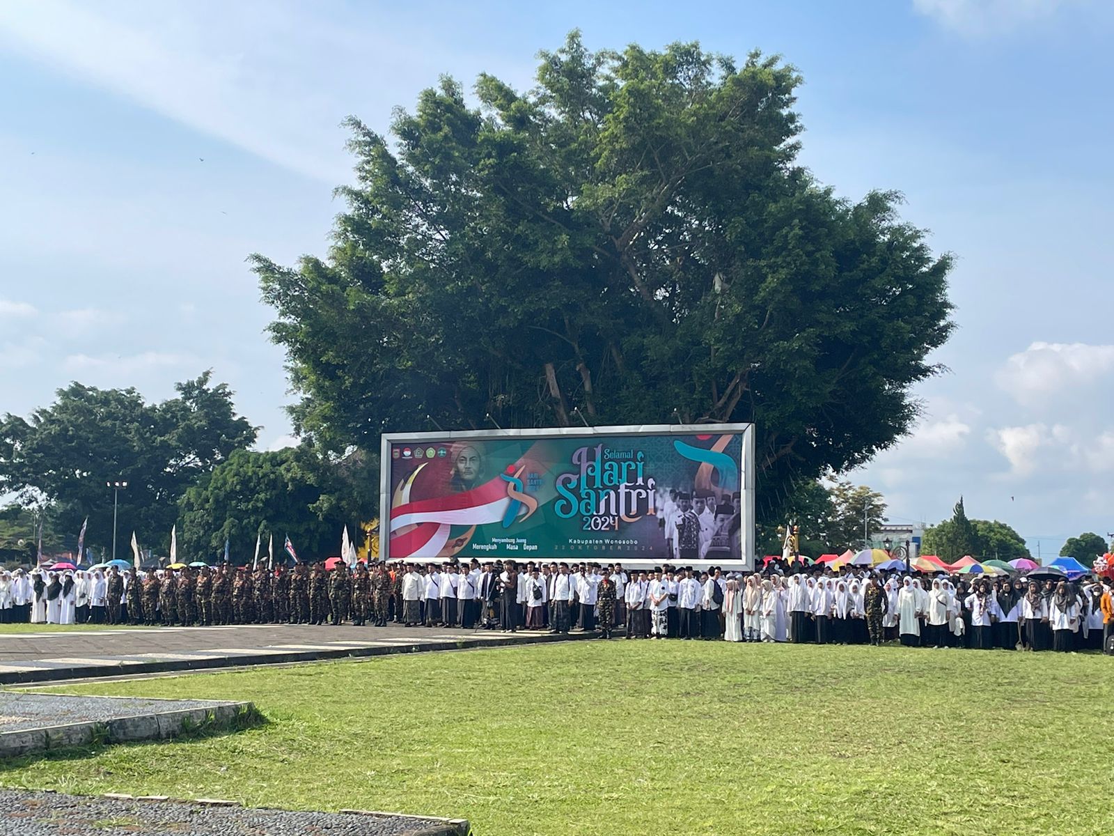 PERINGATAN HSN 2024, PLT BUPATI SAMPAIKAN SANTRI HARUS MENGUASAI BERBAGAI KEILMUAN