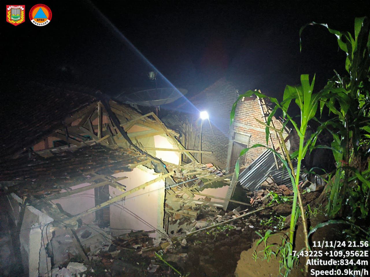 4 WARGA DESA KEDALON KALIKAJAR TERLUKA AKIBAT TERKENA LONGSOR