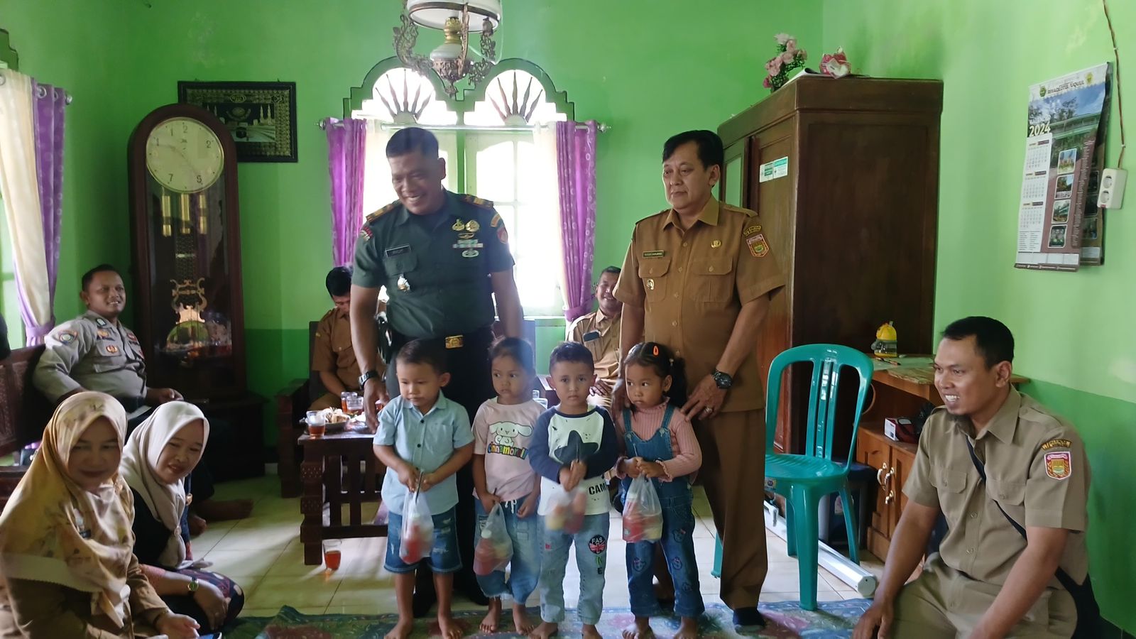 KWT SAFINATUNNAJAH DESA NGADISONO SALURKAN HASIL PANEN UNTUK TEKAN ANGKA STUNTING