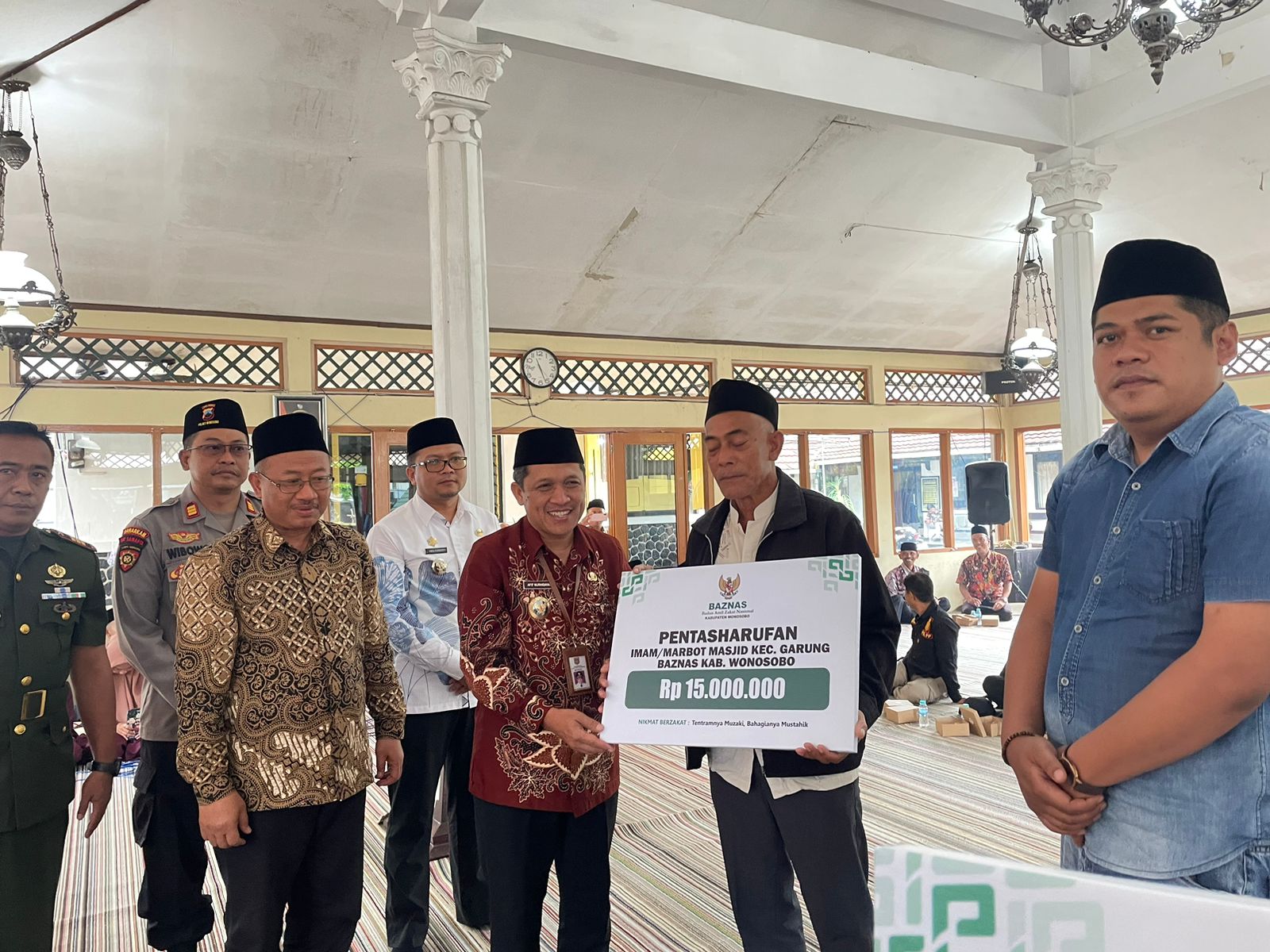 BUPATI IMBAU PIMPINAN OPD GERAKKAN KARYAWAN UNTUK TERTIB ZAKAT