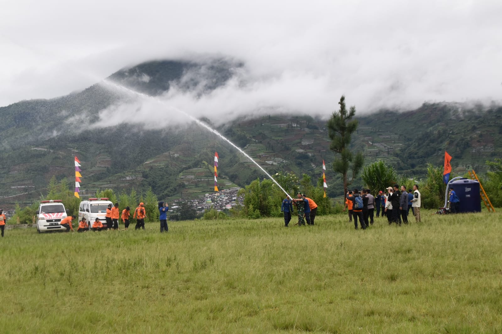 BPBD WONOSOBO GELAR KESIAPSIAGAAN BENCANA GEMPA DI DESA TAMBI SEBAGAI SARANA KONSOLIDASI