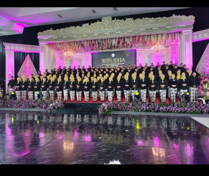 SEJUMLAH 195 SISWA PERMADANI WONOSOBO ANGKATAN 21 RESMI DIWISUDA