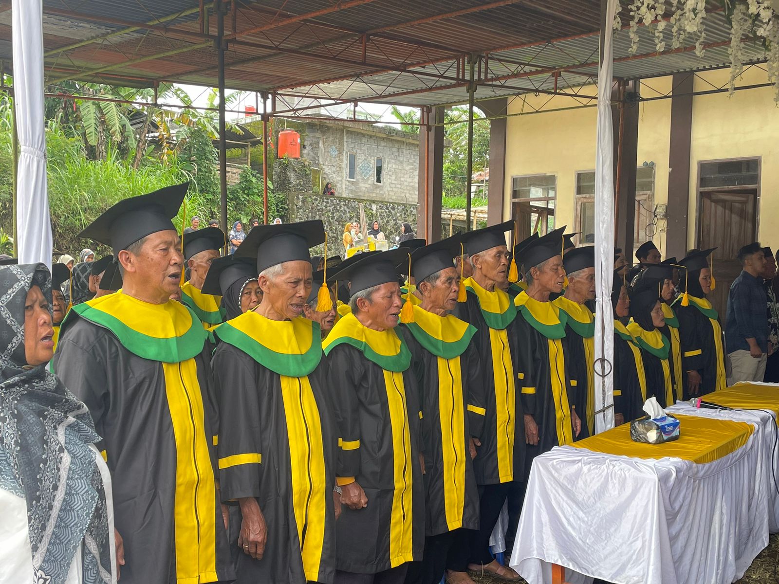 Sekolah Lansia: Upaya Meningkatkan Kualitas Hidup di Masa Tua