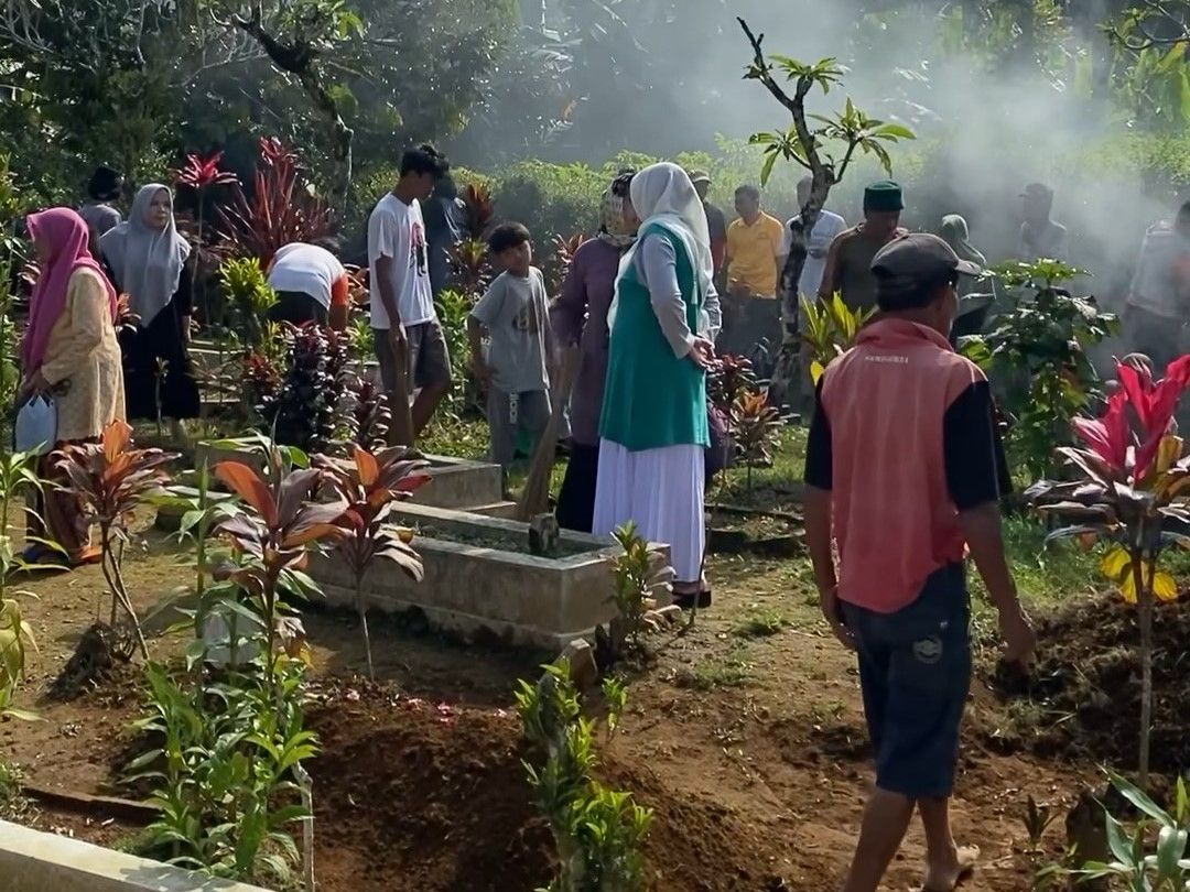 MENILIK TRADISI NYADRAN DI KAMPUNG KASIRAN