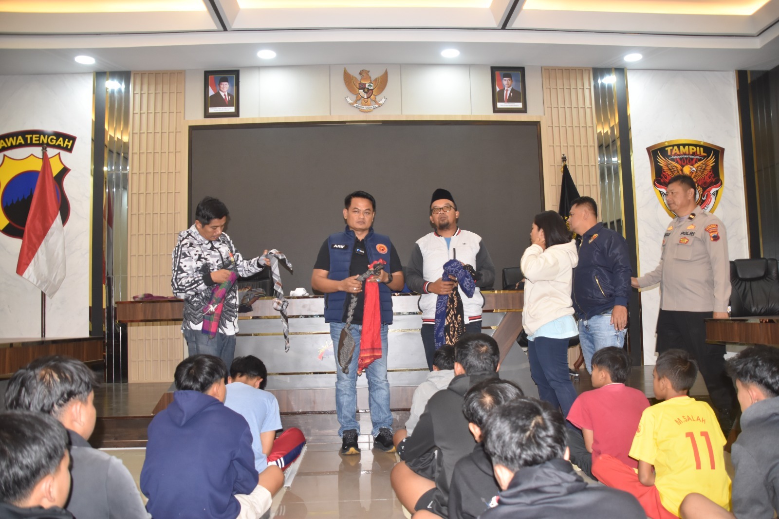 POLRES WONOSOBO GAGALKAN PERANG SARUNG DI SELOMERTO, 31 ANAK DIAMANKAN