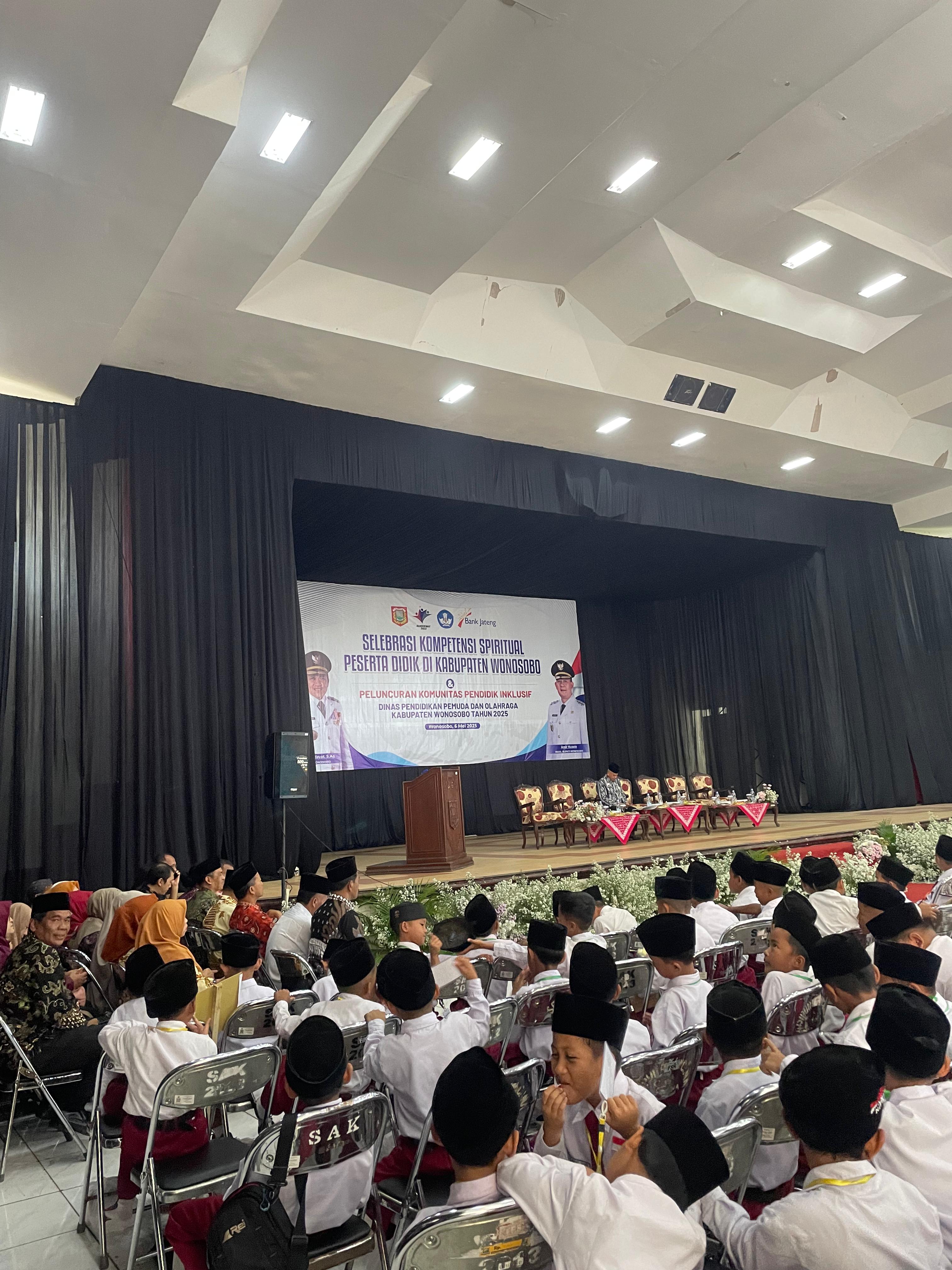 EMKAB WONOSOBO PERKUAT KESADARAN SPIRITUAL DAN INKLUSIF PADA SELURUH SISWA