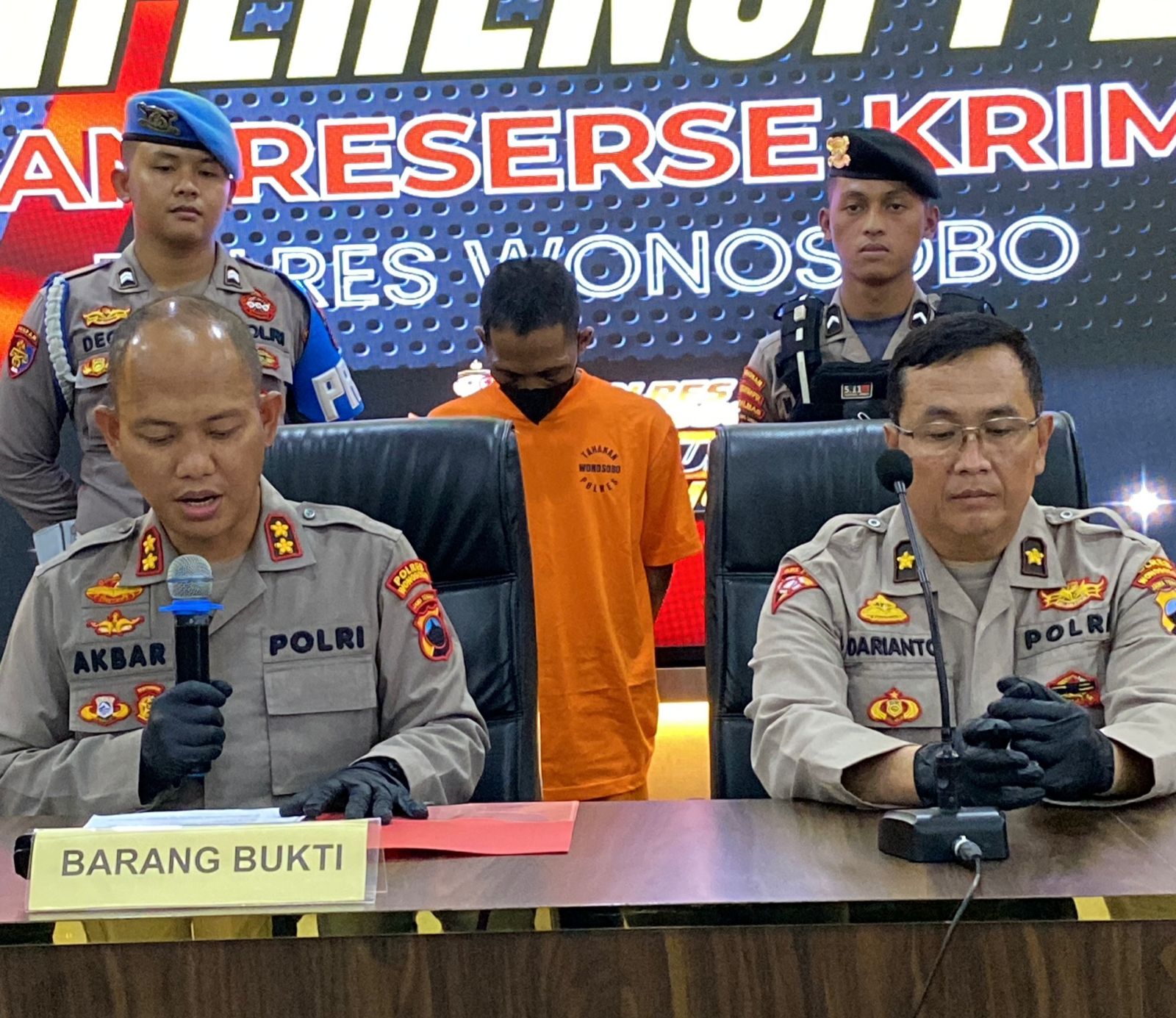 MENOLAK DISURUH PERBAIKI KRAN, SEORANG PRIA TEGA ANIAYA AYAHNYA HINGGA MENINGGAL