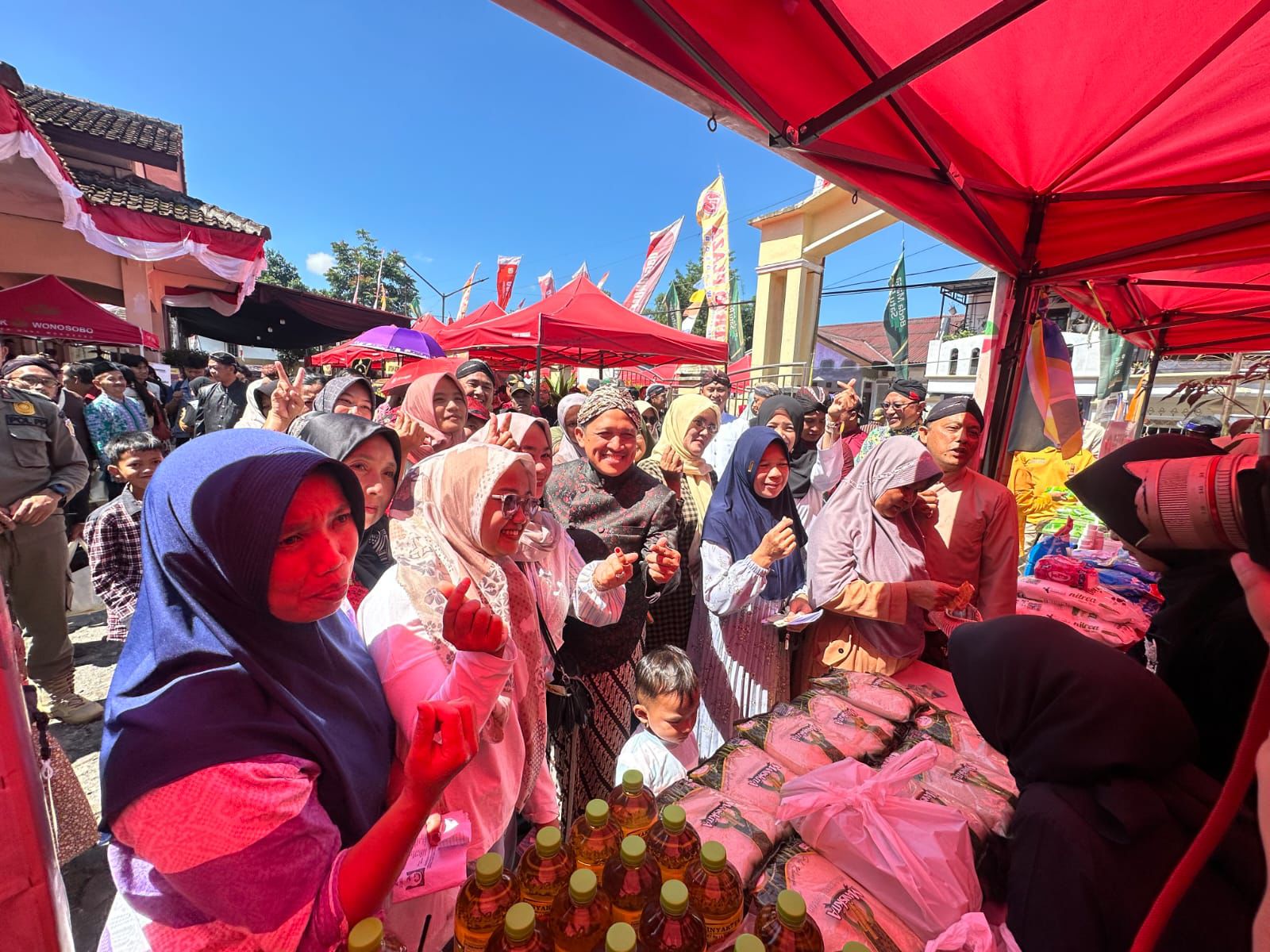 FESTIVAL GUMEBYAR 2025, PANGGUNG BAGI WARGA KALIKAJAR TEBARKAN POTENSI LOKAL