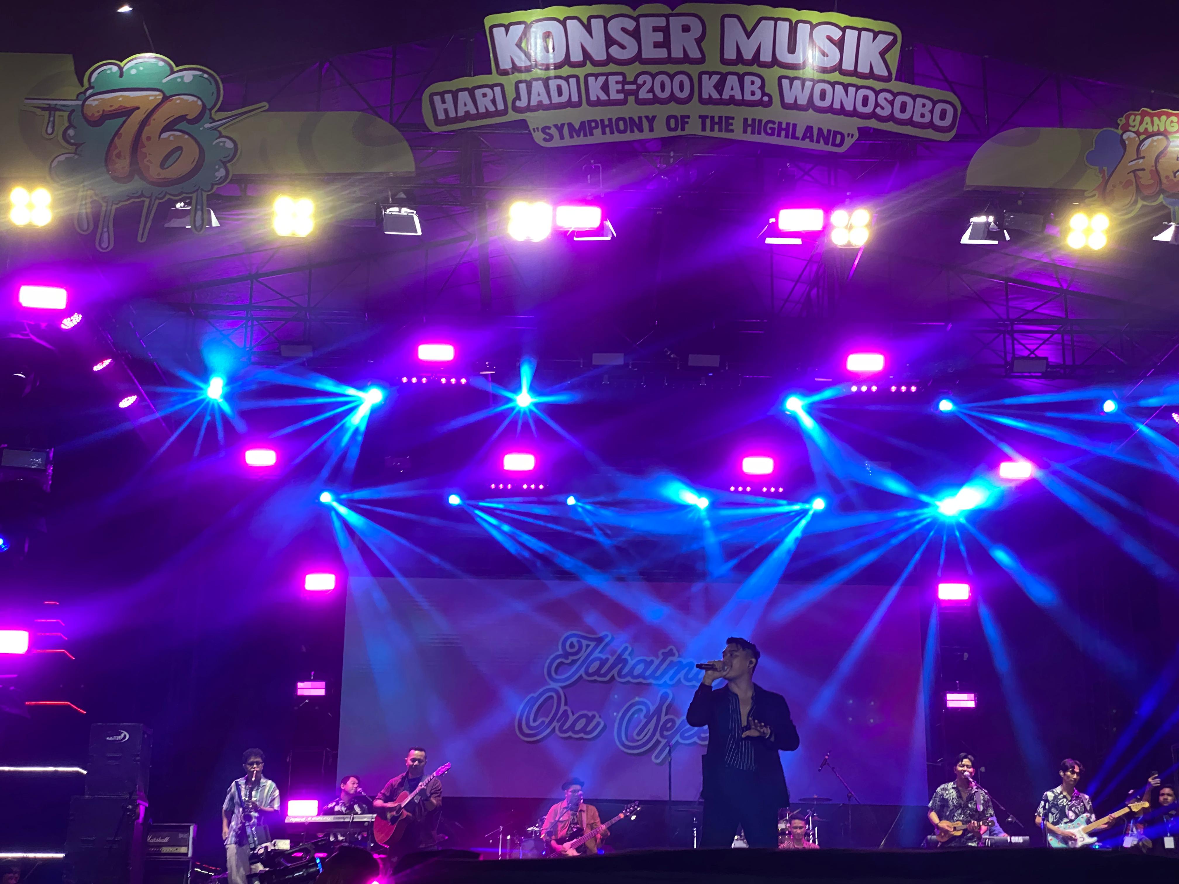 KONSER MUSIK GILDCOUSTIC TUTUP RANGKAIAN PERINGATAN HARI JADI KE-200 WONOSOBO DENGAN MEGAH