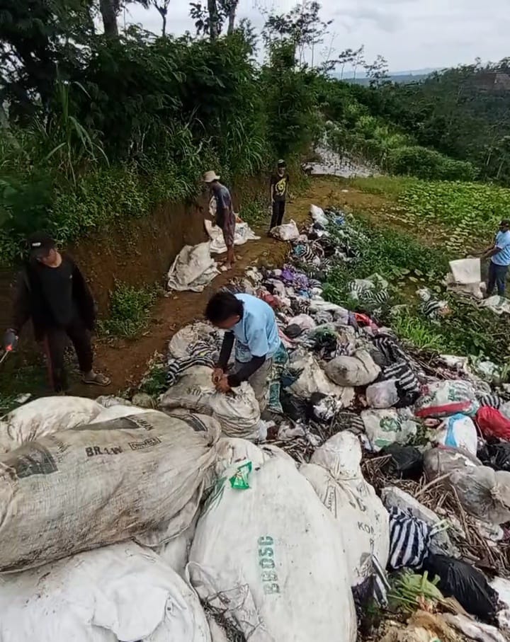 RAKSAKAWANA, GERAKAN PEMUDA WONOKAMPIR PEDULI SAMPAH