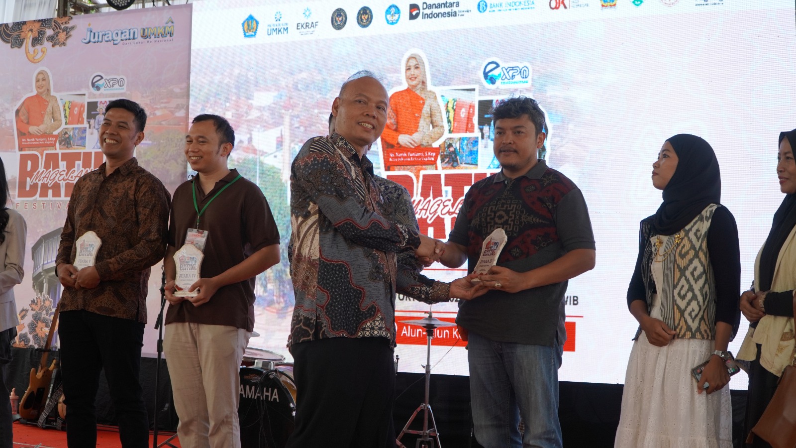 Imigrasi Wonosobo Sabet Juara II Stand Terbaik di Ajang Magelang Batik Festival 2025