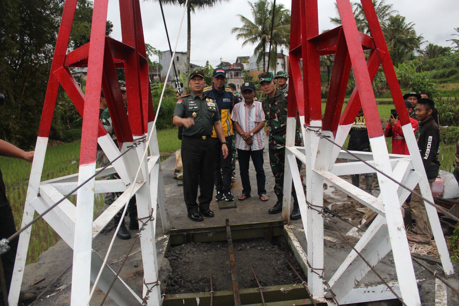 Jembatan Gantung Garuda Rampung, Wujud Sinergi TNI dan Ketulusan Warga