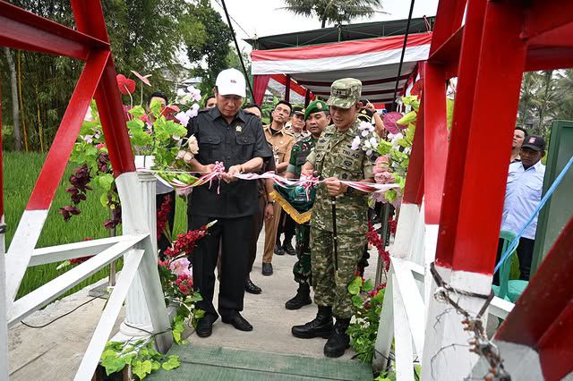 JEMBATAN GANTUNG GARUDA RESMI HUBUNGKAN DUA WILAYAH