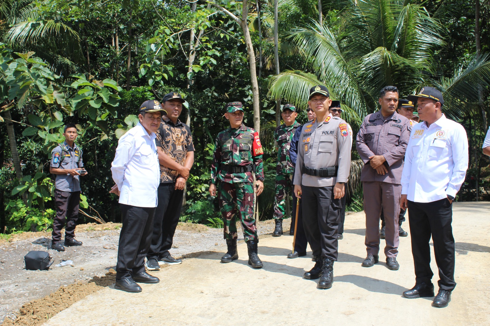 TMMD DESA TRIMULYO DITUTUP, JALAN 540 METER DORONG AKTIVITAS EKONOMI WARGA