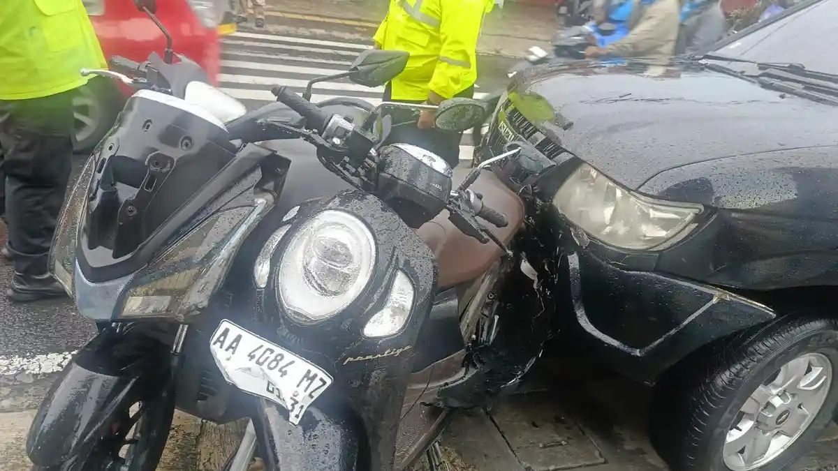 SOPIR DIDUGA MENGANTUK, SEBABKAN KECELAKAAN BERUNTUN