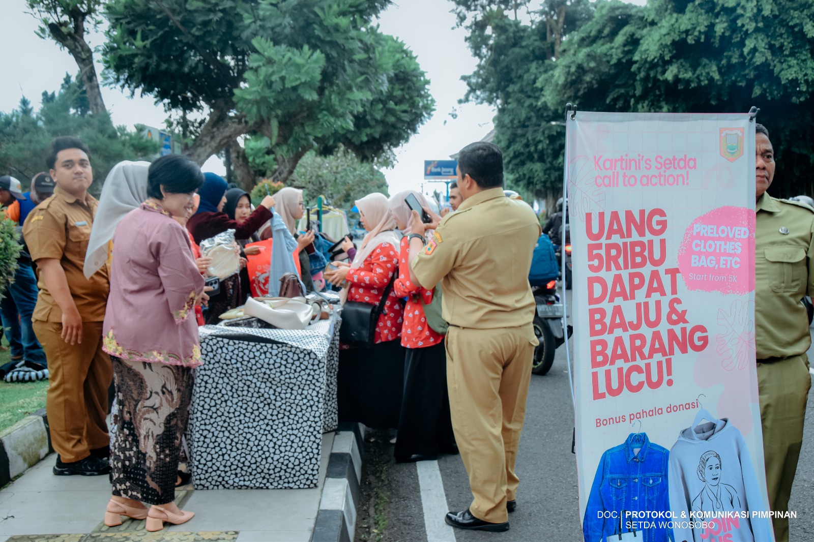 Karyawati Setda Wonosobo Rayakan Hari Kartini Lewat Aksi Sosial