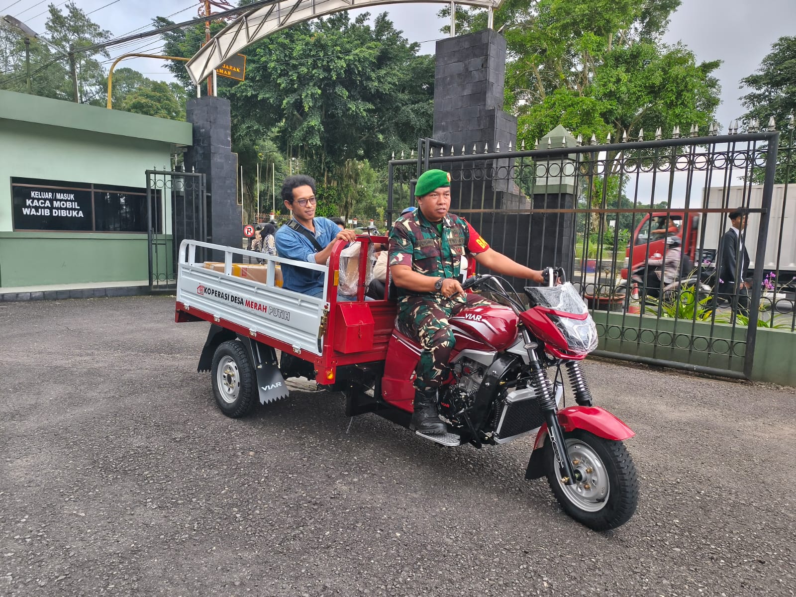 Kodim Wonosobo Serahkan 40 Kendaraan Operasional untuk Koperasi Desa Merah Putih