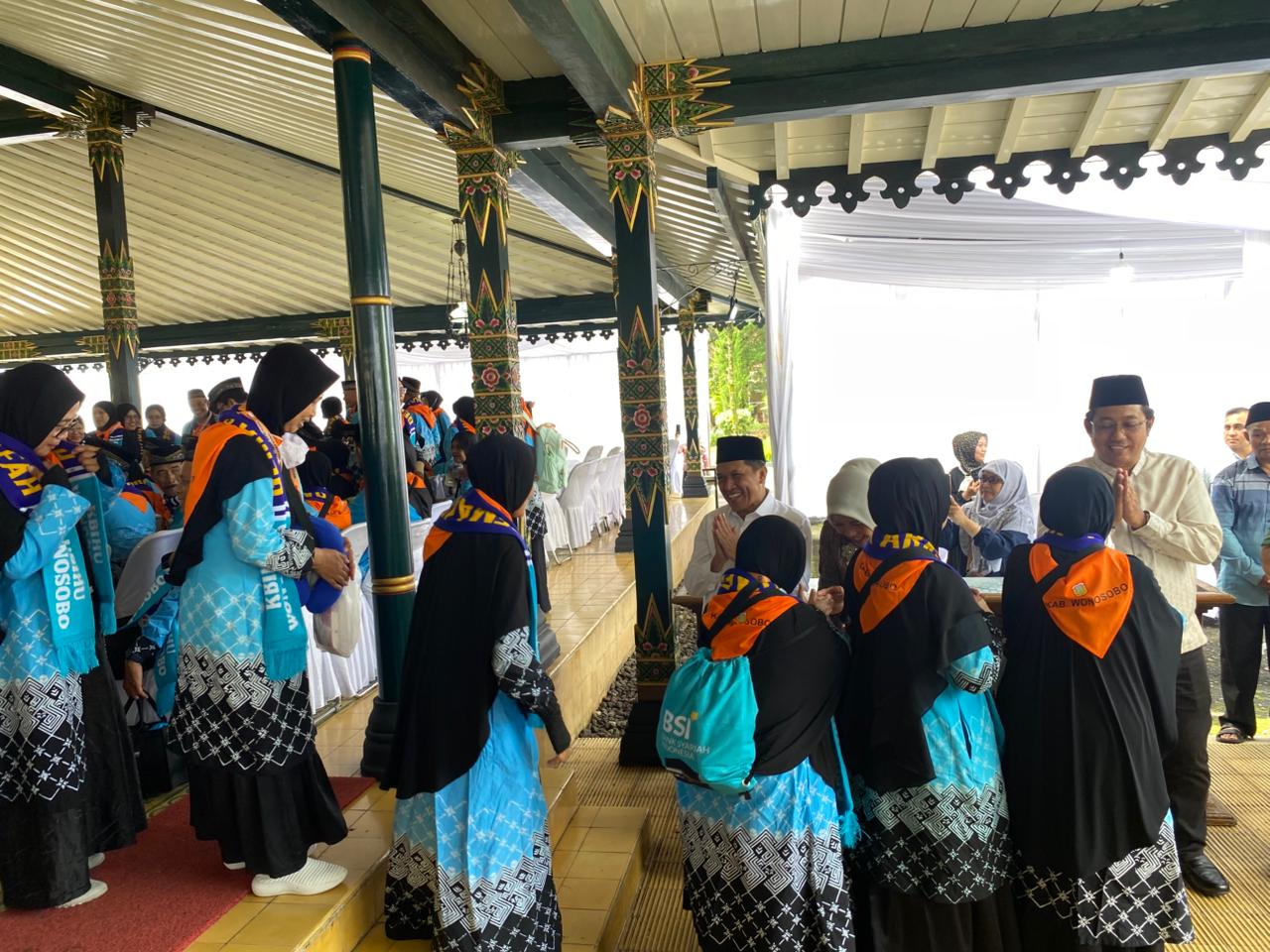 Jamaah Haji Kloter 21 Wonosobo Bertolak ke Tanah Suci