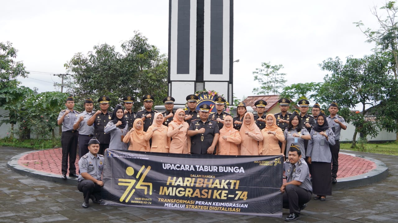 Kantor Imigrasi Wonosobo Gelar Tabur Bunga di Taman Makam Pahlawan Wirapati Wonosobo